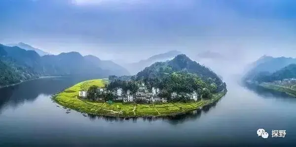 安徽月亮湾自驾游攻略，安徽月亮湾风景区（安徽这5条安徽自驾游经典线路必须去）