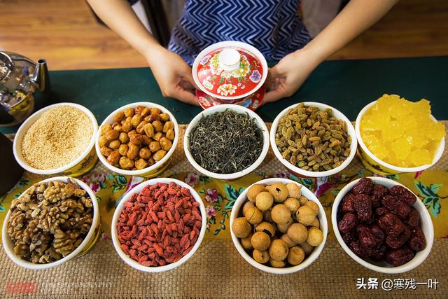 八宝茶的功效与作用,八宝茶有哪八种配料(冬能驱寒夏能解渴) 八宝茶的功效与作用,八宝茶有哪八种配料(冬能驱寒夏能解渴)