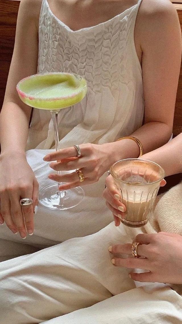 暖色调背景图，暖色调背景图ppt（暖色系高清壁纸更新）