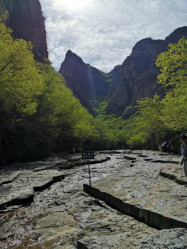 十渡一日游团购，北京周边自驾游秋天（<孤山寨和东湖港指南>）