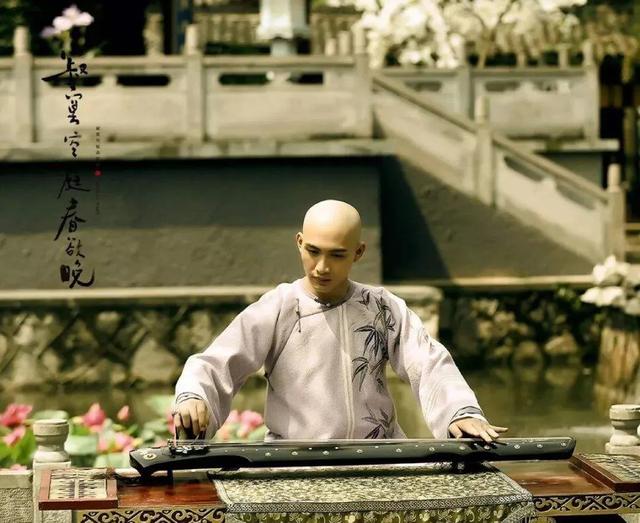 纳兰容若最经典的20首诗词，读完眼泪掉下来