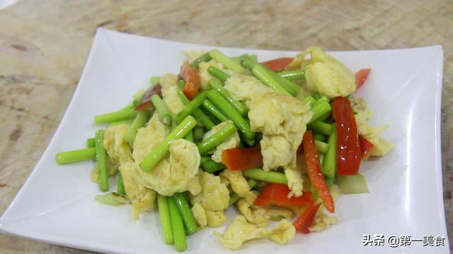 蒜台炒鸡蛋的做法，鸡蛋蒜苔怎么才能更入味更好吃