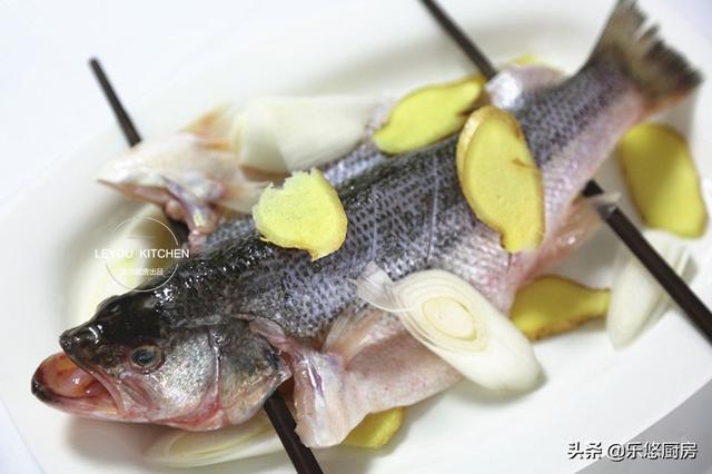 怎样做蒸鱼好吃，怎样做蒸鱼好吃窍门（以后就是自己的拿手好菜）