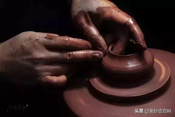 真紫砂壶价格，紫砂壶是真品价格（紫砂壶多少钱才是真的）