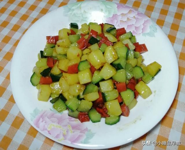 炒三丁怎么做好吃，炒三丁的做法（鲜香开胃又下饭）