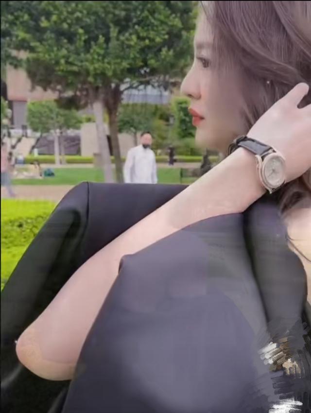 安以轩结婚了吗，安以轩结婚纪念日宣布二胎（晒视频宛如20岁花信少女）