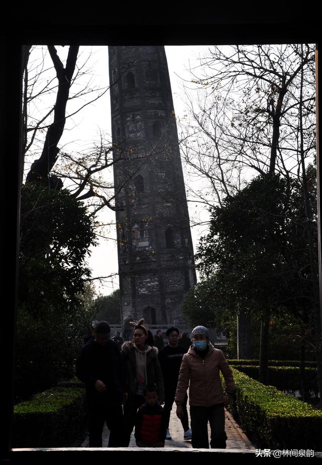 比萨斜塔建筑欣赏，掩藏于九峰十二山的“上海比萨斜塔”