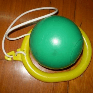 如何用纸做简单的可以打皮筋的枪，如何用纸做一个皮筋枪（这些80后的玩具你玩过几样）