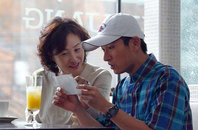 阿甘正传是真人真事吗，适合中学生看的励志电影（原来《阿甘正传》的故事）