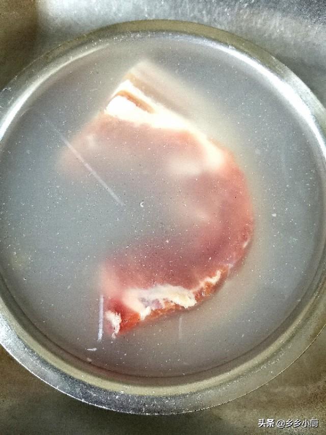 肉焖子的家常做法，焖子的做法（辣椒焖子怎么做）