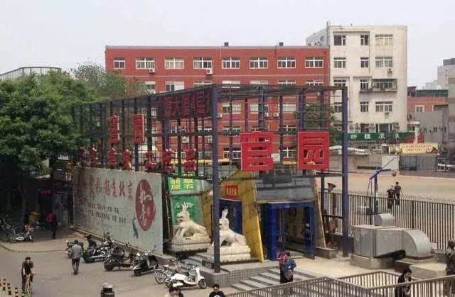 宠物婚介也很暴利，能赚多少你说了算，宠物婚介的主要特征（从官园到闲鱼的“它相亲”蓬勃发展的细分市场）