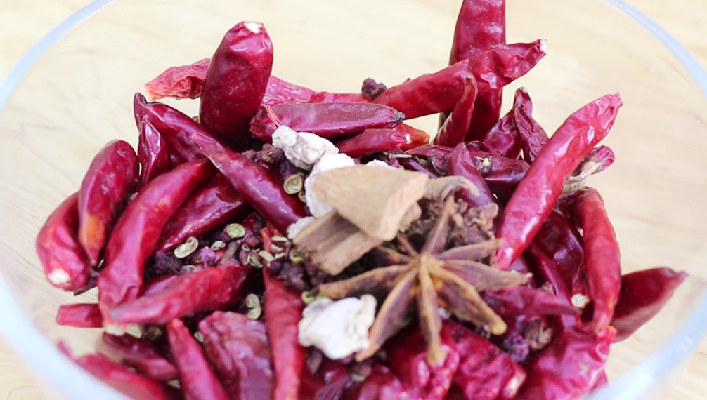 图片[2]-【麻辣干碟】做法步骤图 做法简单 一点不比烧烤店差-起舞食谱网
