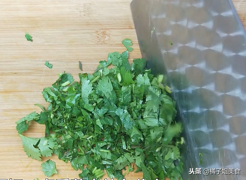 圖片[6]-【“炸丸子”】做法步驟圖 又香又鮮 比韭菜丸子還要香-起舞食譜網