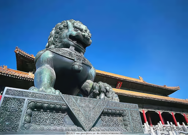 关于狮子的吉祥语，狮子作为吉祥物的寓意（“狮子守大门）