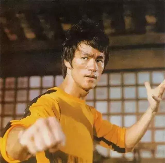 赞先生与找钱华国语，林正英电影一眉道人国语（1978年15部经典香港电影）