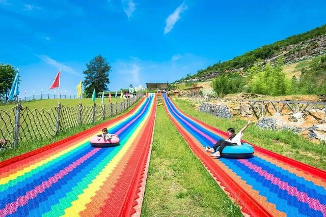 宏村在哪里，安徽宏村在哪里（宏村、西递等旅游景区恢复开放）