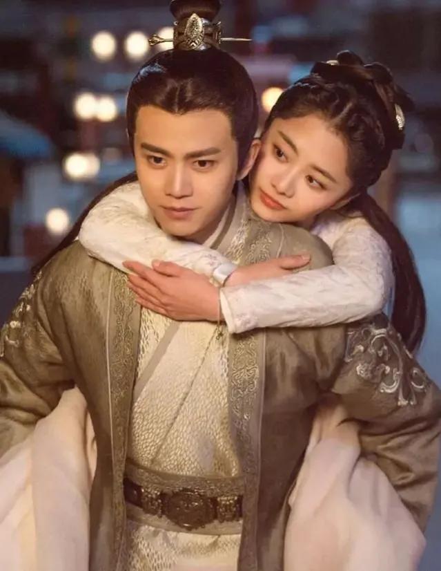 锦衣之下好看吗，电视剧锦衣之下好看吗（令人上头的《锦衣之下》被压了两年）