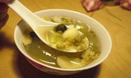 绿豆粥的功效 绿豆粥的功效与作