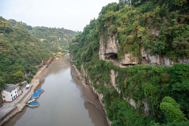 宜昌旅游景点，宜昌旅游景点排名（湖北宜昌旅游必打卡的3个景点）