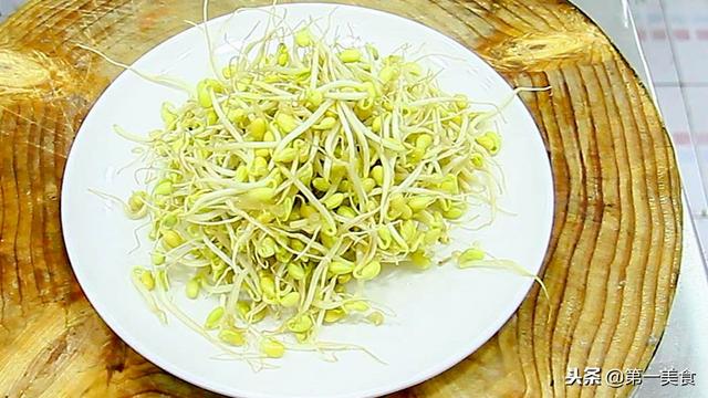 黄豆芽的家常做法，黄豆芽的十种家常做法（厨师长炒个黄豆芽）