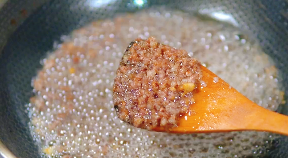 图片[4]-【炸酱】做法步骤图 酱香浓郁 拌面拌饭都特别的好吃-起舞食谱网