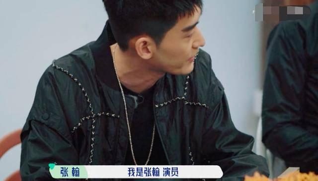 汪苏泷《50公里桃花坞》中当任坞长，啥也不管都能服众（《五十公里桃花坞》汪苏泷7票当选新坞长）