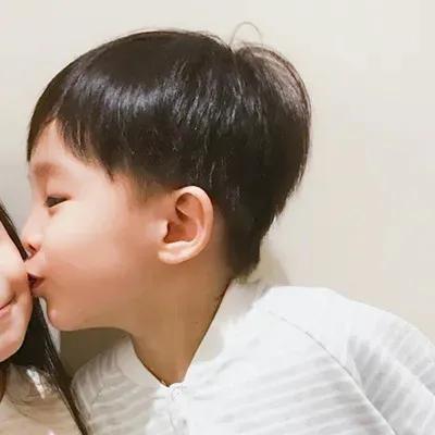 林沁:你是那个特别的人，微信头像，林沁:你是那个特别的人（情侣头像，你就一个，你很特别）