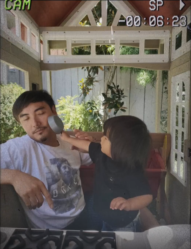 何洁老公是谁，歌手何洁老公是谁（何洁晒一家五口海边度假视频）