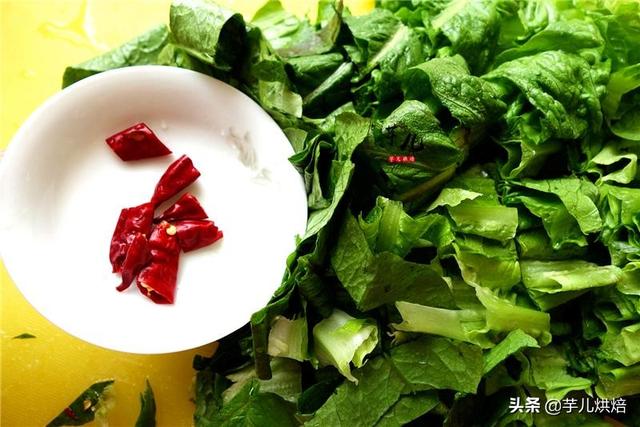 莴苣叶子怎么做好吃，莴苣叶子怎么做最好吃（莴笋叶子别丢了）