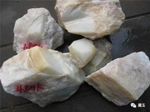 和田玉青玉只要几十块钱是真的吗，和田玉青玉大概多少钱（关于和田玉的一些基础知识普及）