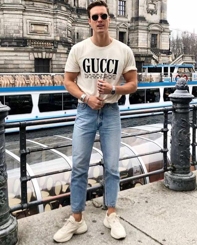 腿粗牛仔裤怎么挑选，这4大风格不是谁都能驾驭