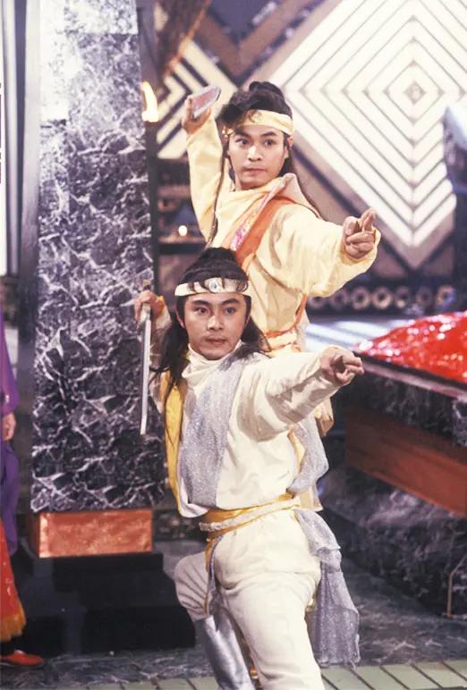 日月神剑演员表(30年前的港剧《日月神剑》)