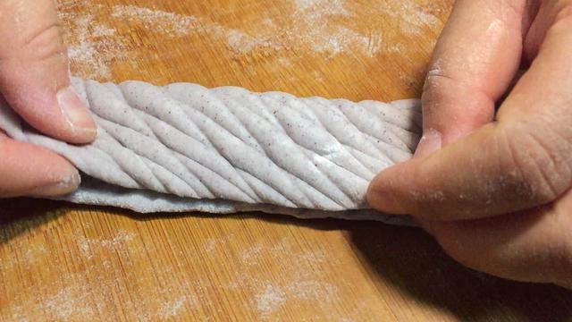 食材黑馒头的做法窍门，黑米做馒头