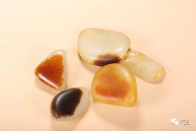 和田玉青玉只要几十块钱是真的吗，和田玉青玉大概多少钱（关于和田玉的一些基础知识普及）