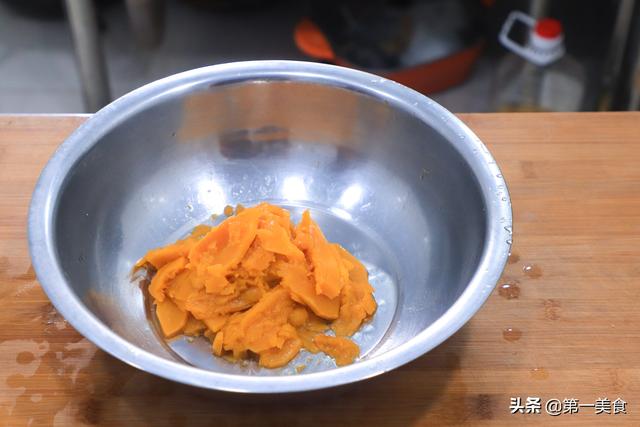 南瓜小馒头简单做法，南瓜小馒头的做法好简单