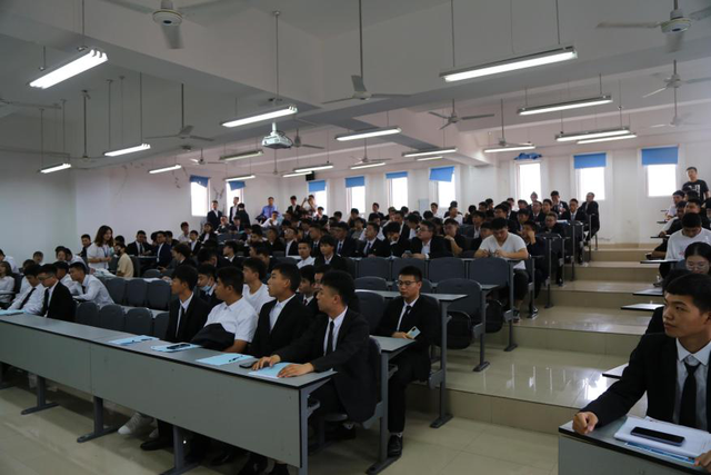 西南交通大学希望学院官网，2021年西南交通大学希望学院录取结果查询及录取通知书发放时间什么时候收到（600余名学生参加成都铁路局专场招聘会）