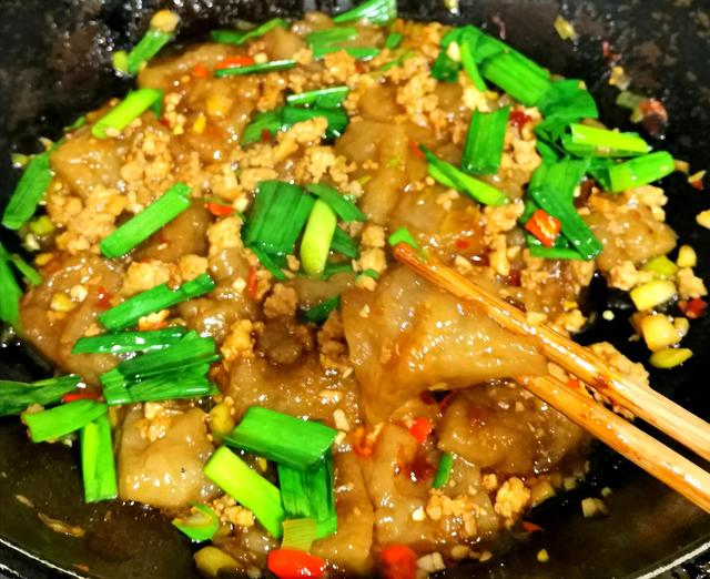 红薯粉怎么做好吃，炒红薯粉怎么做好吃（红薯粉的好吃做法）