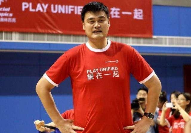 姚明的体重多少斤，姚明的体重多少斤多少斤寿命多少（球迷给姚明建议：减肥啊）