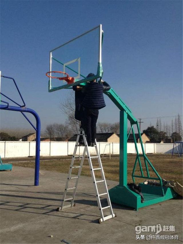 篮球架高度，篮球架离地面多少米（了解篮球架产品的工艺）