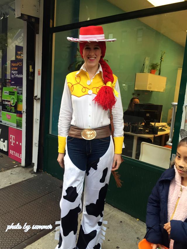 美国万圣节是什么节日 美国人怎样过万圣节，美国万圣节是什么节日（看美国人过万圣节有多疯狂）