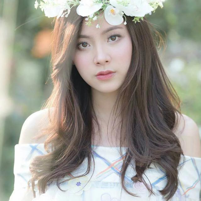  平采娜小水是一个人吗，泰国女星—初恋这件小事的女主角小水 