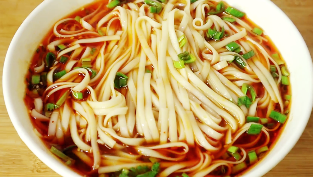 圖片[4]-【酸辣雞蛋面條】做法步驟圖 營養美味 5分鐘搞定全家人早餐-起舞食譜網