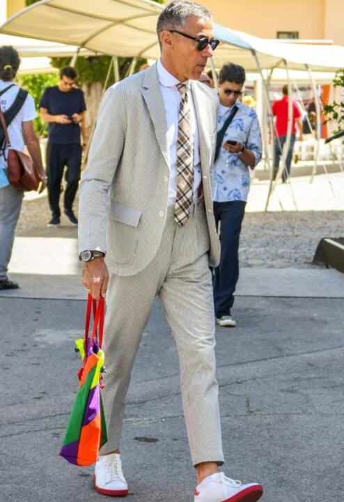 十二种吊脚套大全，吊脚楼是哪个民族的（一条让你在深冬腊月还能凸腰线）