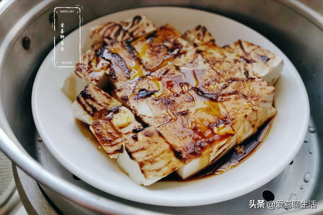 辣萝卜蒸日本豆腐，胡萝卜日本豆腐的做法（豆腐这样做真的太好吃了）