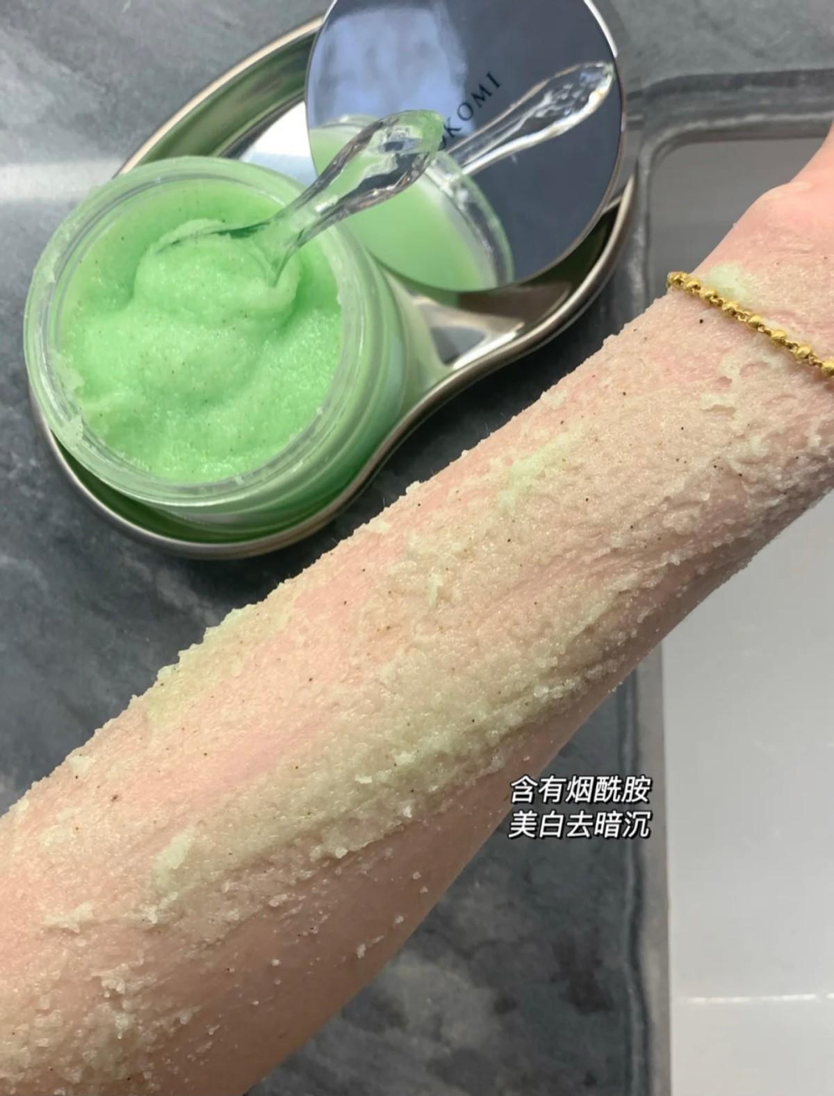 磨砂膏的正确使用方法，磨砂膏的正确使用方法是什么（正确使用磨砂膏来啦）