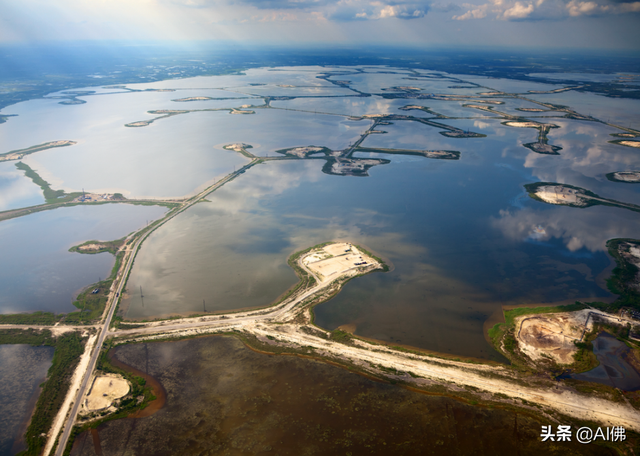 世界上几个主要油田，世界上有规模的油田在哪里（世界上最大的20个油田）