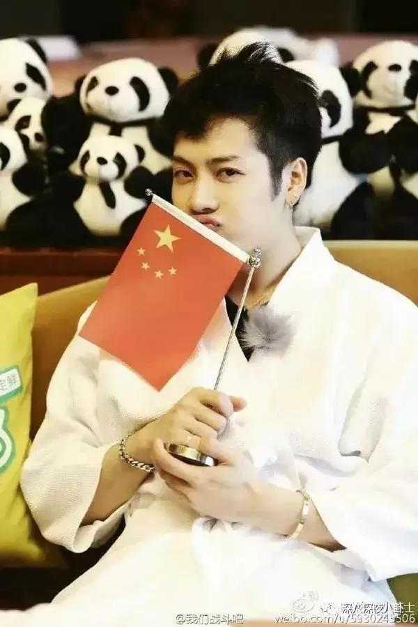 王嘉尔嘎嘎的名字怎么来的,王嘉尔的外号嘎嘎怎么来的(王嘉尔被大家熟知是他回国后参加的综艺) 王嘉尔嘎嘎的名字怎么来的,王嘉尔的外号嘎嘎怎么来的(王嘉尔被大家熟知是他回国后参加的综艺)