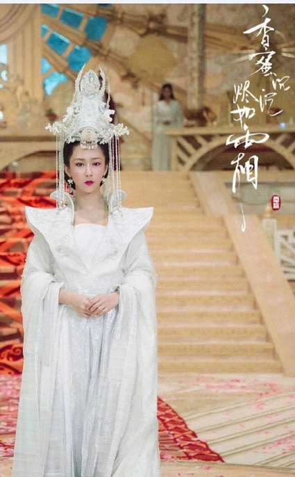 红嫁衣歌词，红嫁衣 原唱（网友：死在鞠婧祎手里了）