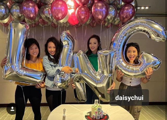 林青霞继女登封面，秦祥林林青霞（林青霞继女罕见露面）