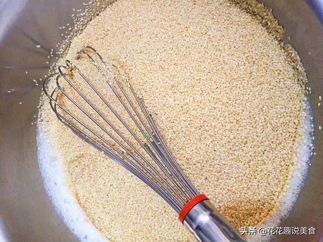 做芝麻脆饼的方法，芝麻饼脆饼的做法（童年时吃的芝麻脆饼）